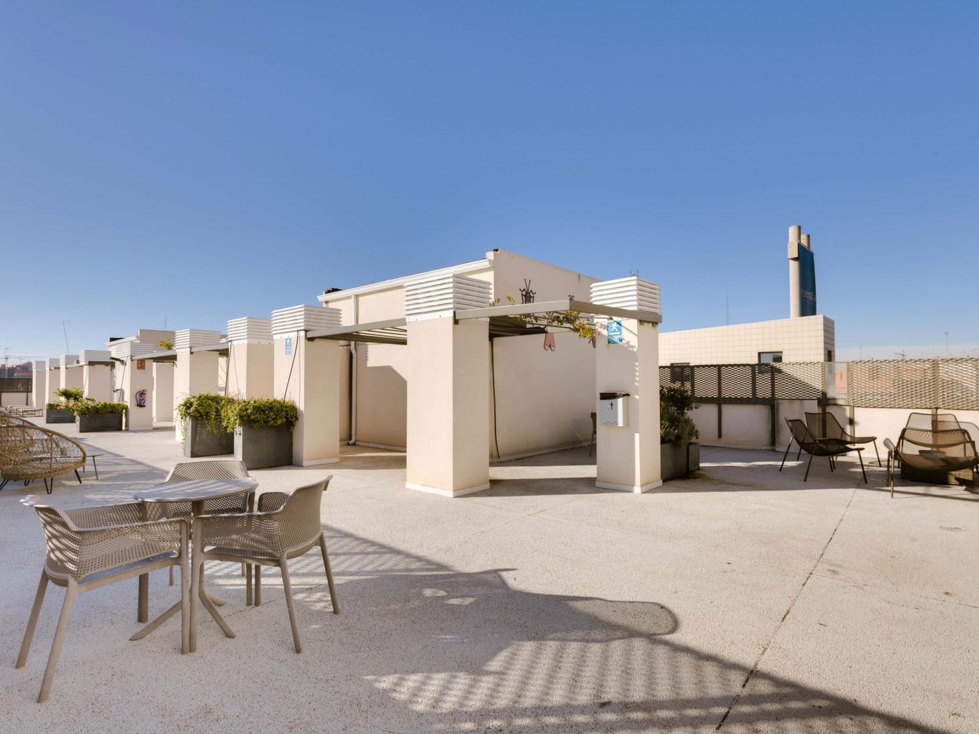 Livensa Living Studios Valencia Marina Real Zewnętrze zdjęcie