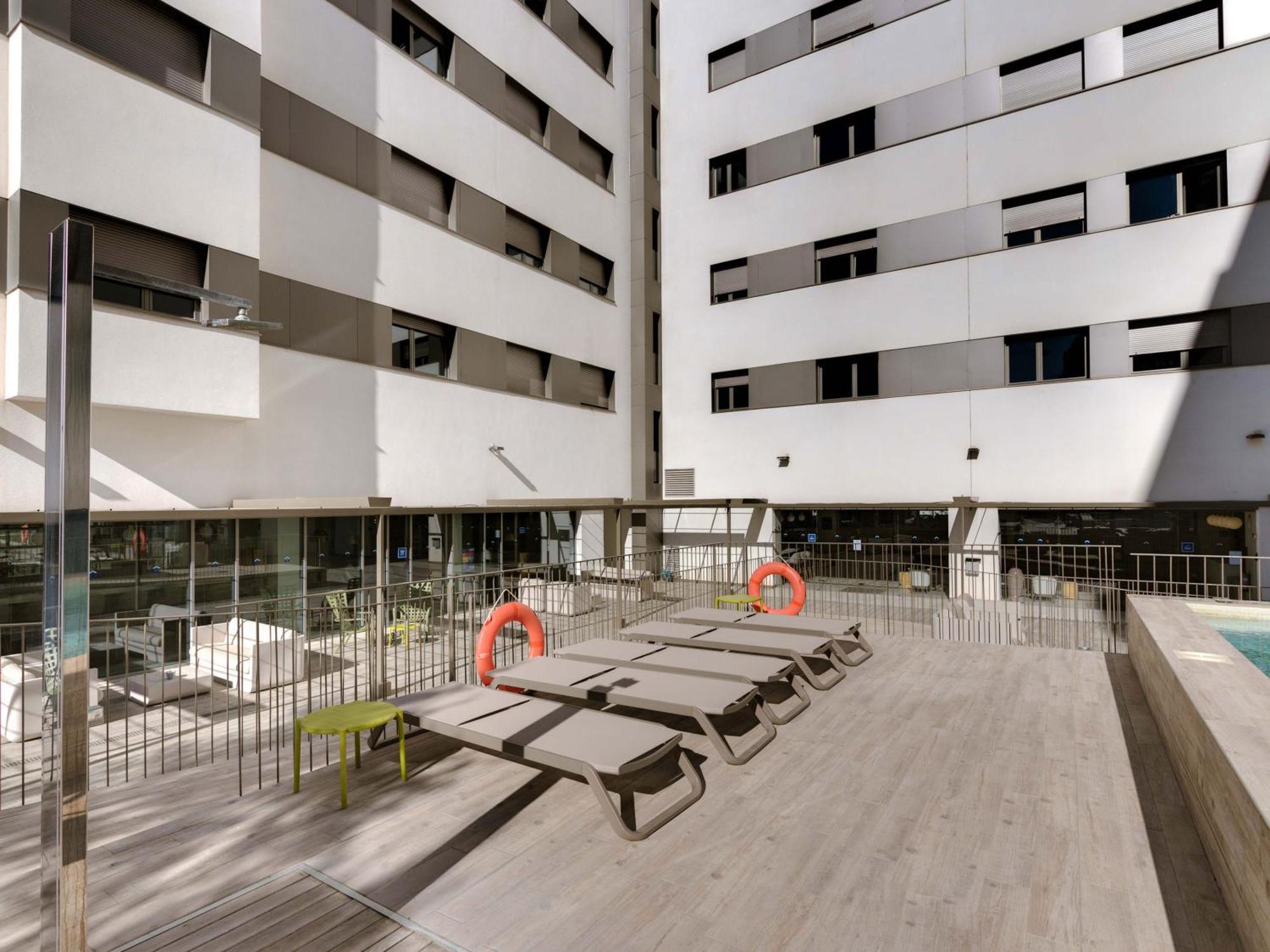 Livensa Living Studios Valencia Marina Real Zewnętrze zdjęcie